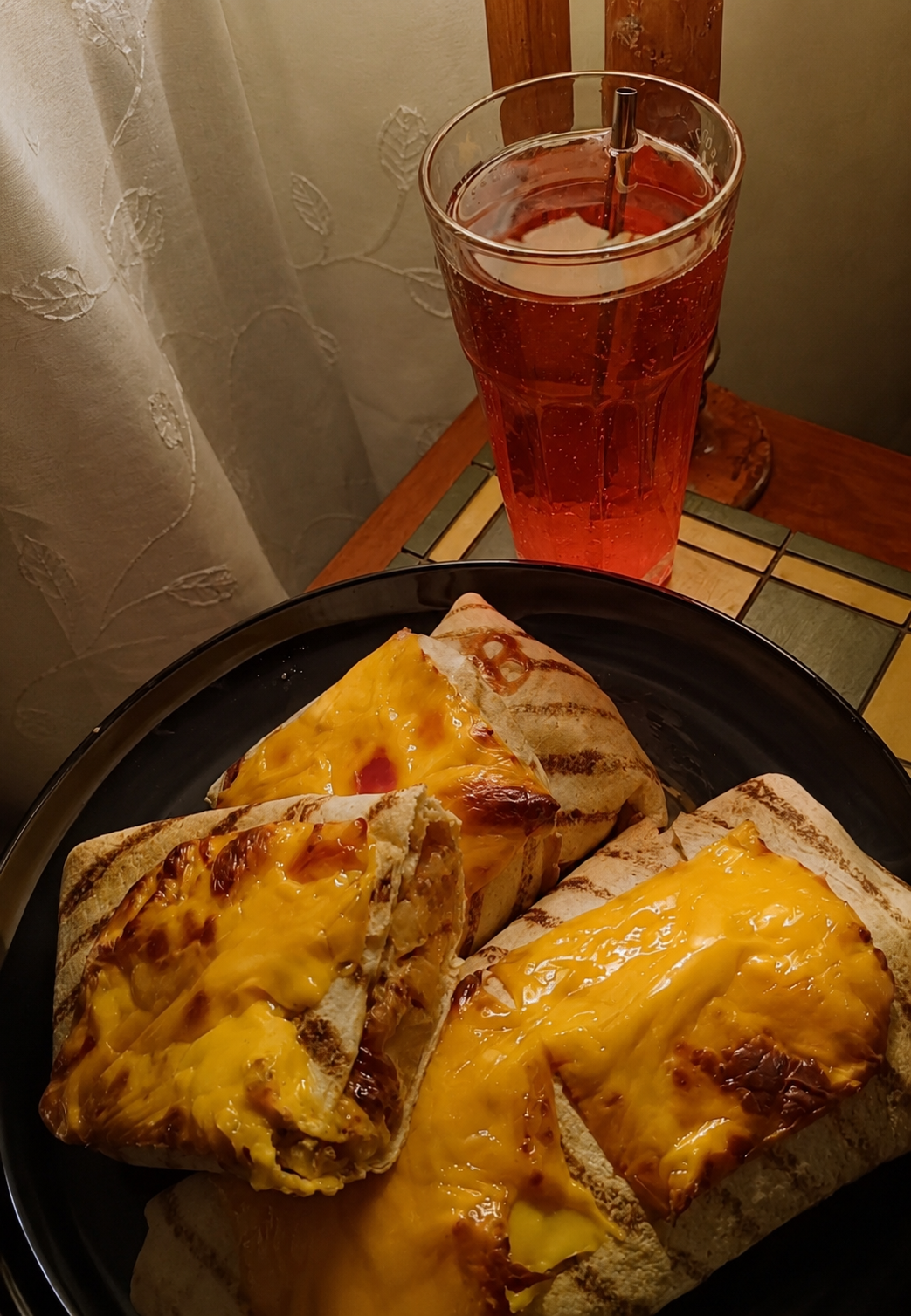Wraps gratinés et boisson
